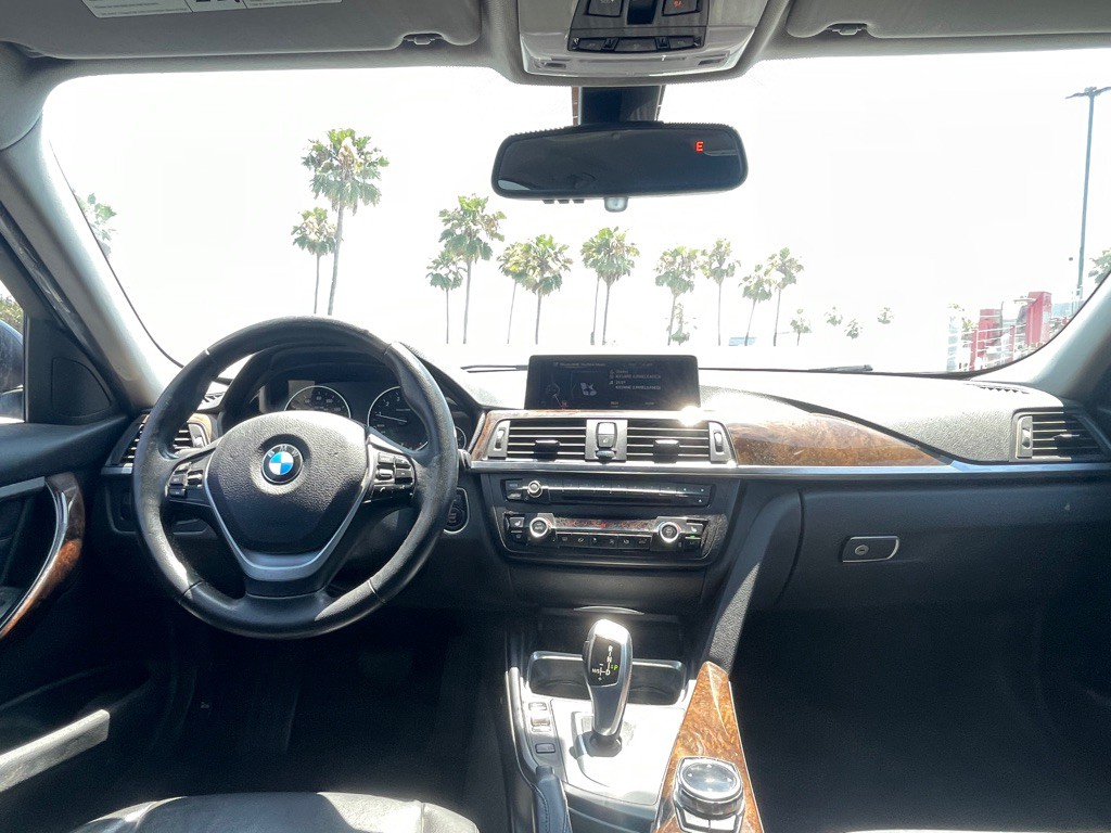 2015 BMW 3 Series Image 76