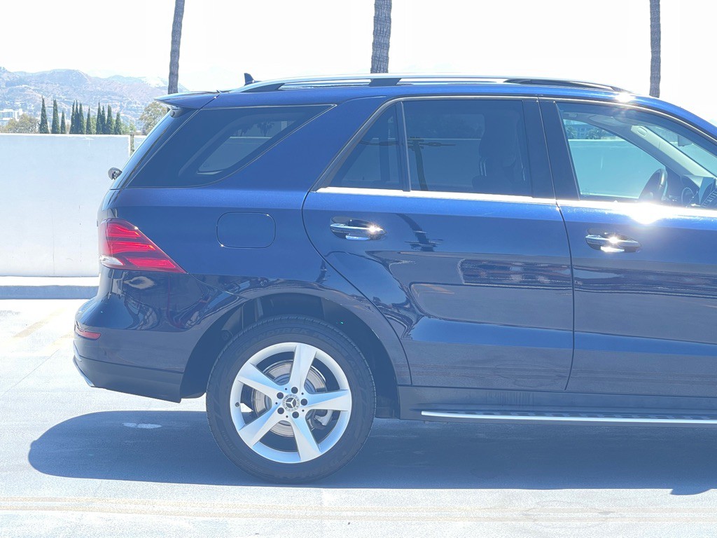 2017 Mercedes-Benz GLE-Class Image 27