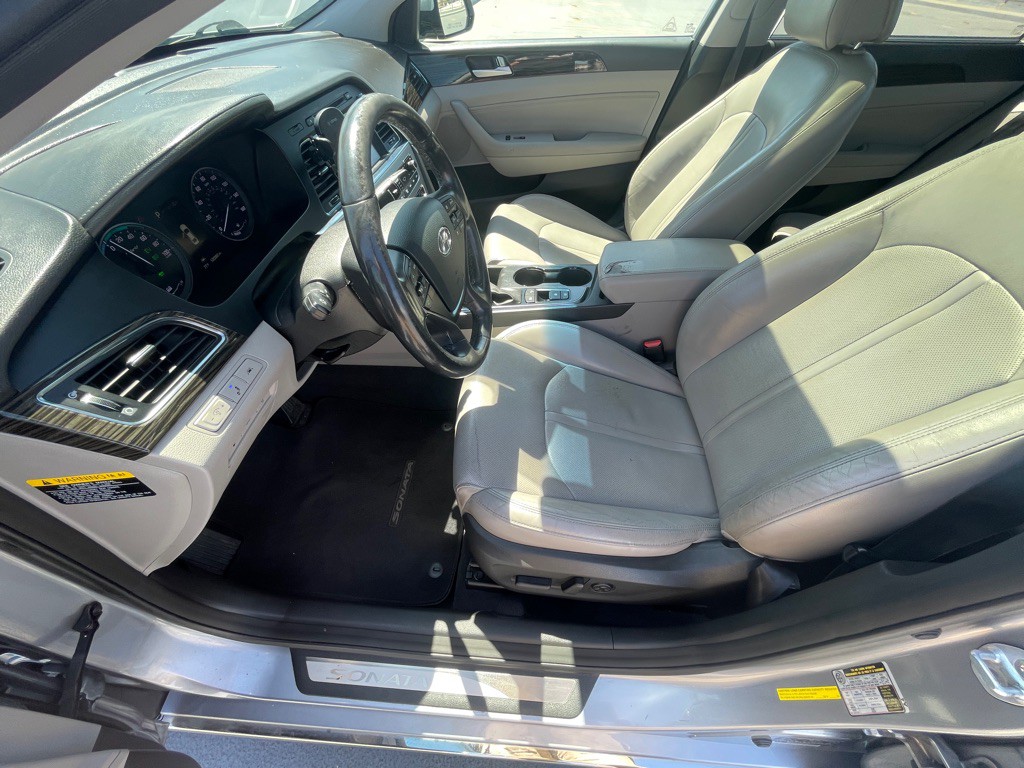 2016 Hyundai Sonata Image 47