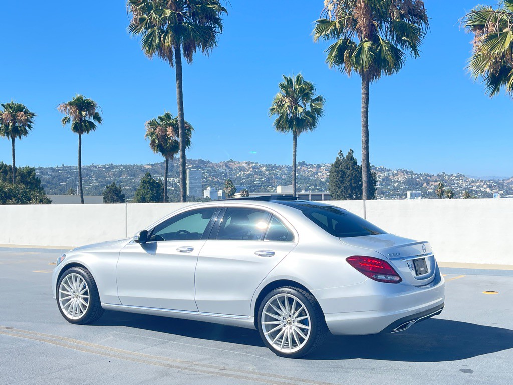 2017 Mercedes-Benz C-Class Image 12
