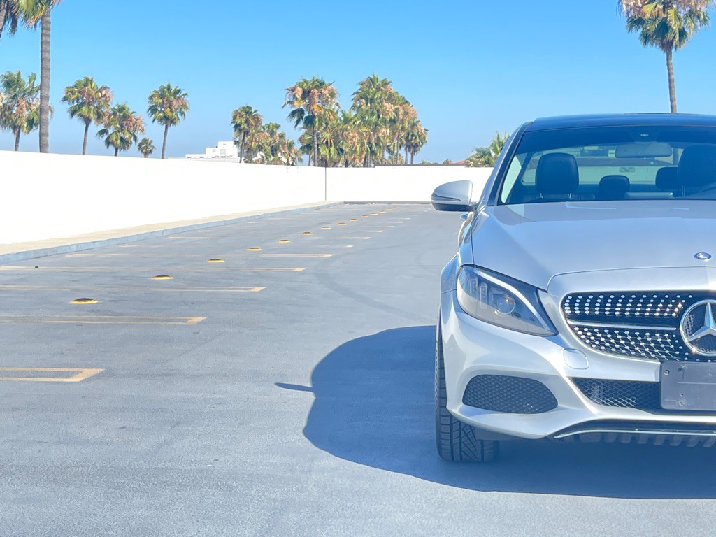 2017 Mercedes-Benz C-Class Image 19