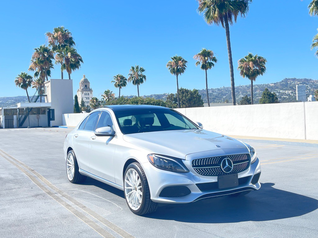 2017 Mercedes-Benz C-Class Image 25