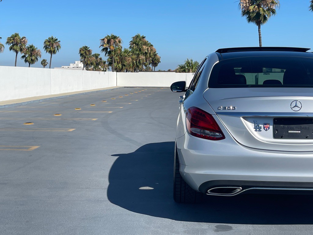 2017 Mercedes-Benz C-Class Image 36