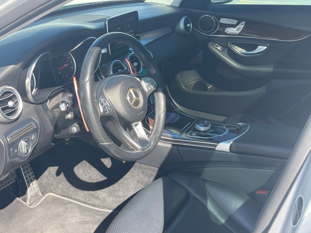 2017 Mercedes-Benz C-Class Image 48