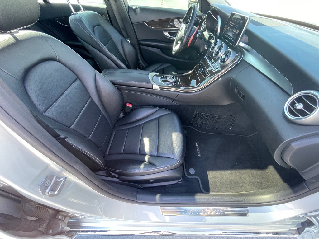 2017 Mercedes-Benz C-Class Image 74
