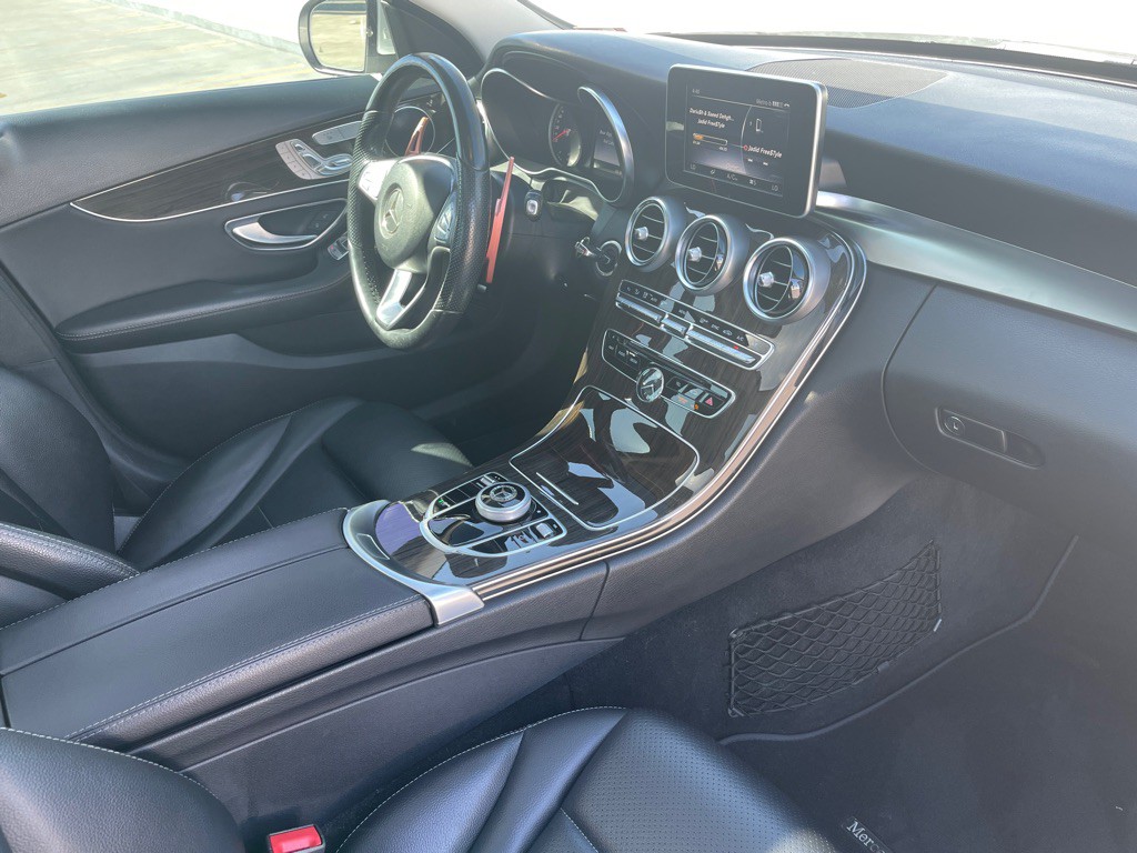 2017 Mercedes-Benz C-Class Image 78