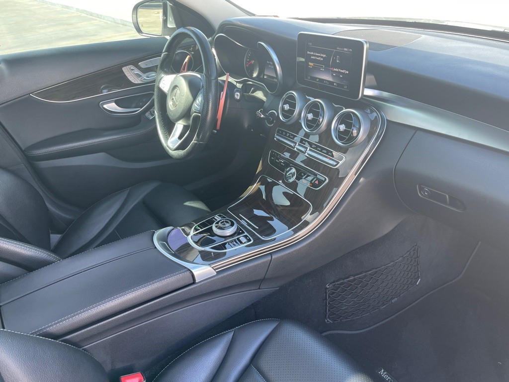 2017 Mercedes-Benz C-Class Image 79