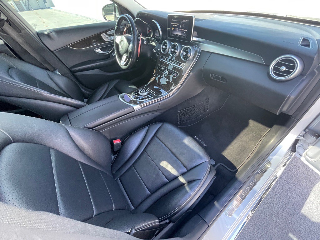 2017 Mercedes-Benz C-Class Image 81
