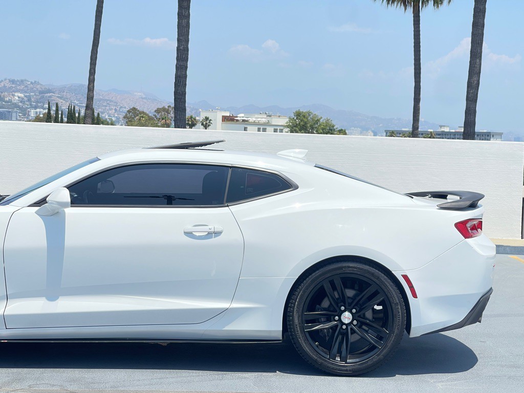 2016 Chevrolet Camaro Image 6