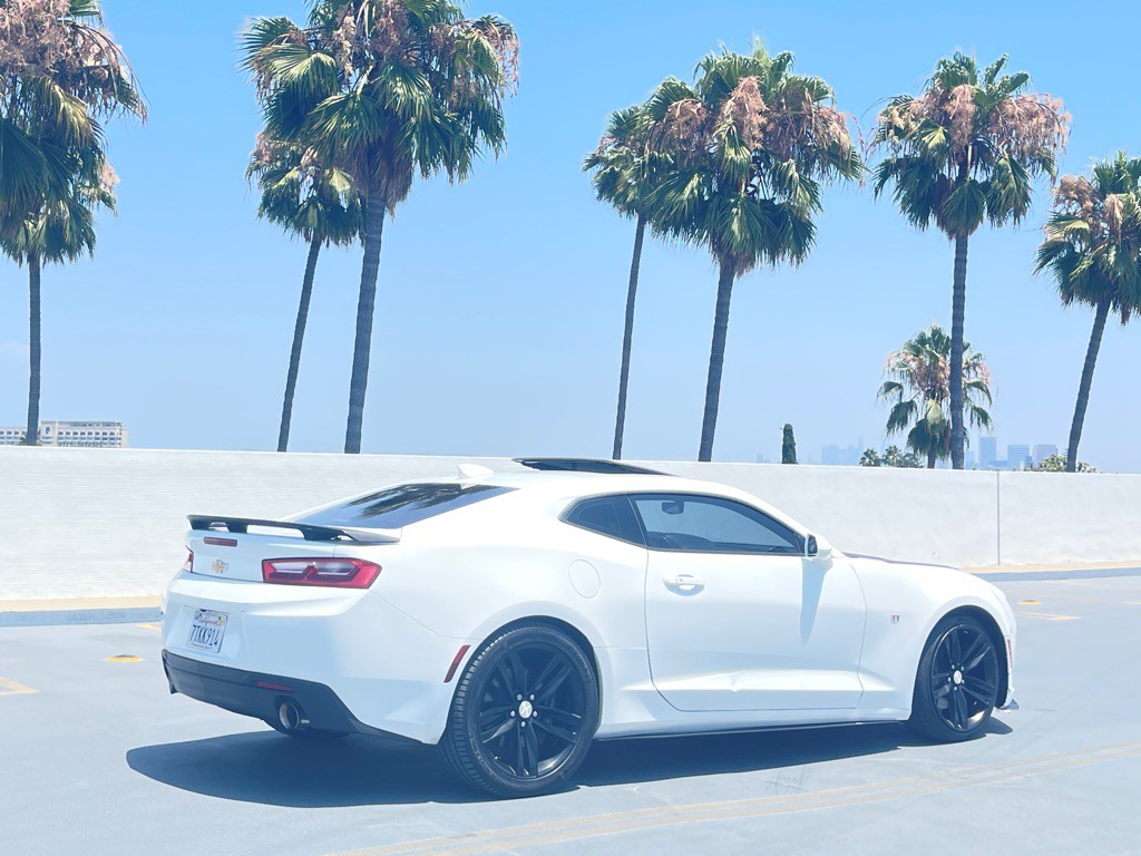 2016 Chevrolet Camaro Image 32