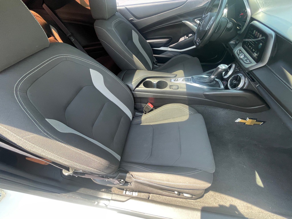 2016 Chevrolet Camaro Image 79