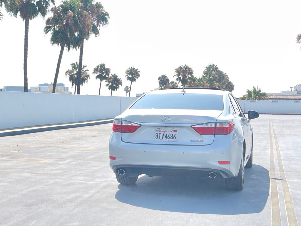 2013 Lexus ES Image 33