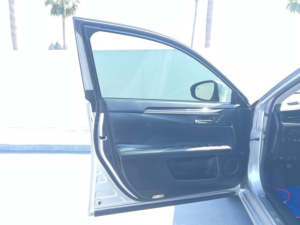 2013 Lexus ES Image 36