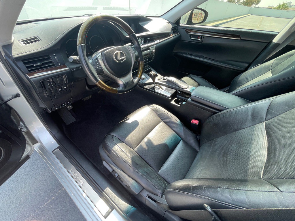 2013 Lexus ES Image 46