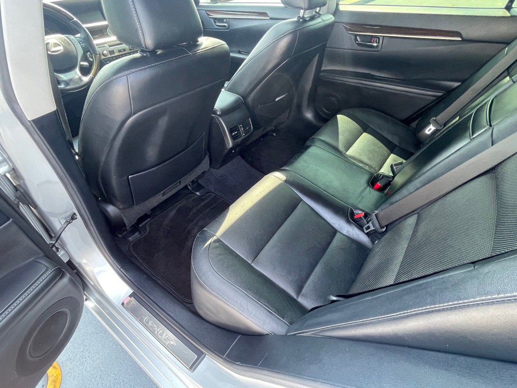 2013 Lexus ES Image 56
