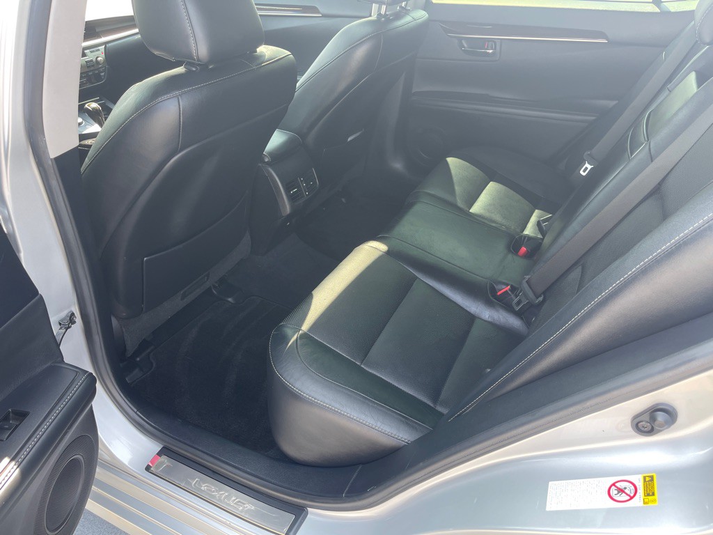 2013 Lexus ES Image 58