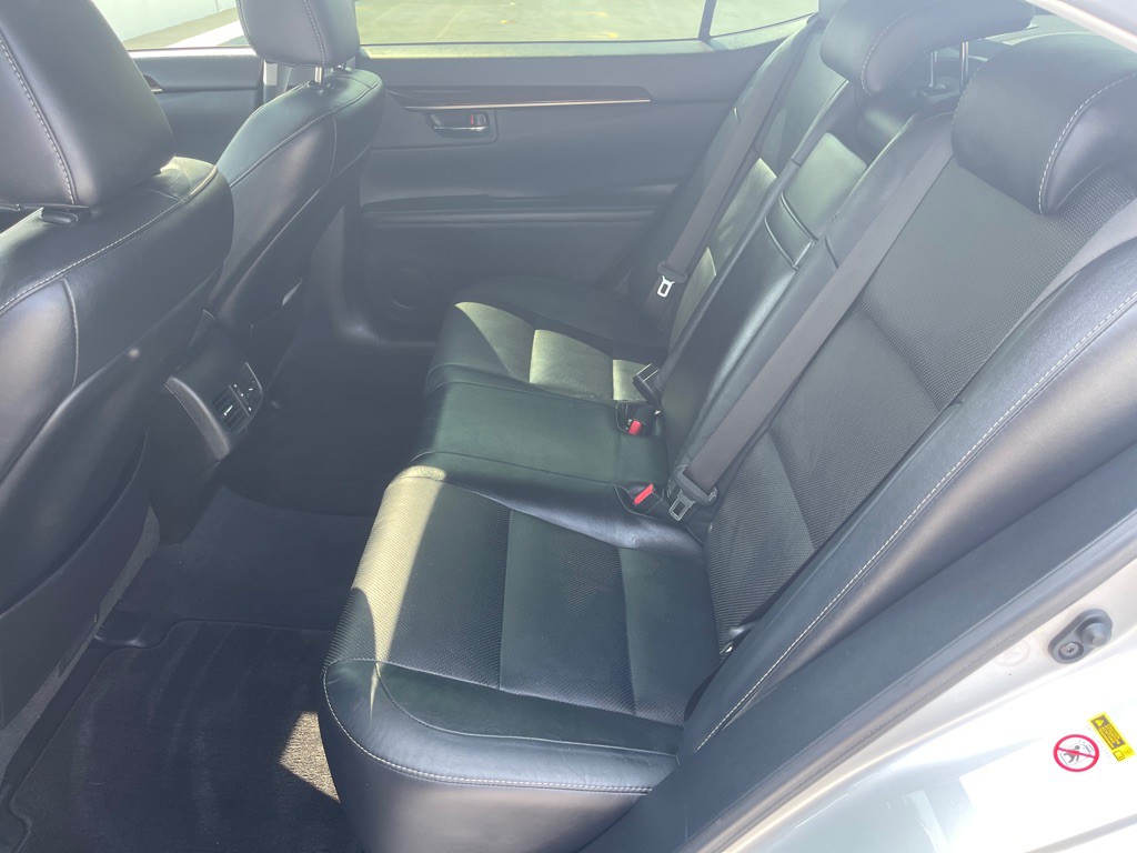2013 Lexus ES Image 59