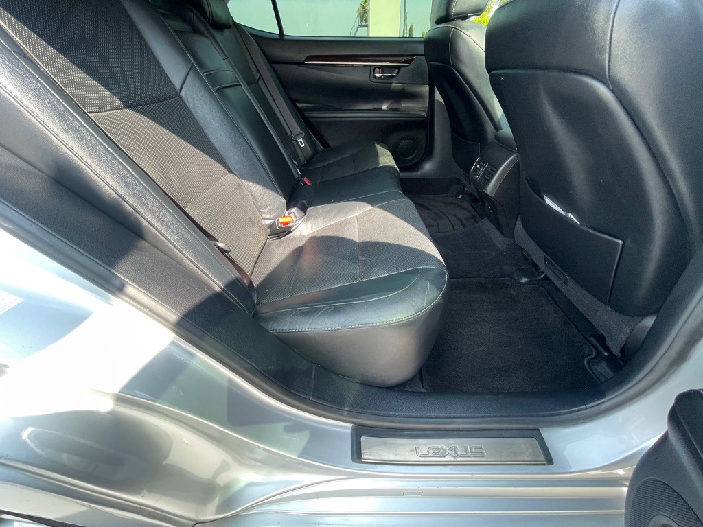 2013 Lexus ES Image 63