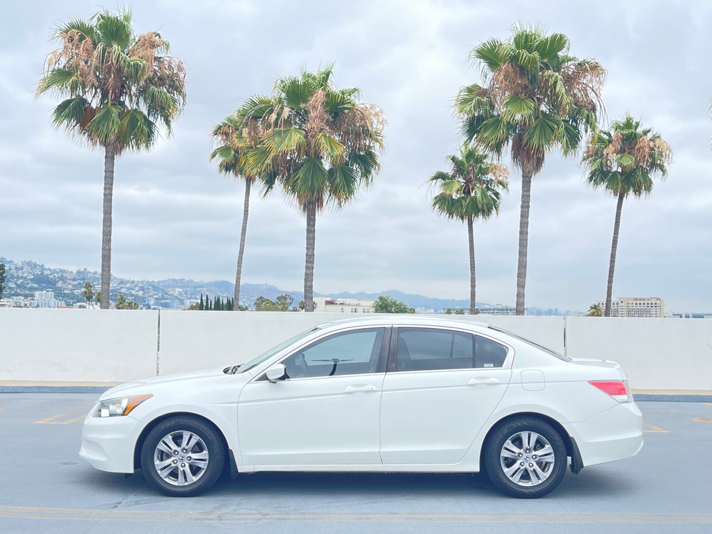 2012 Honda Accord Image 3