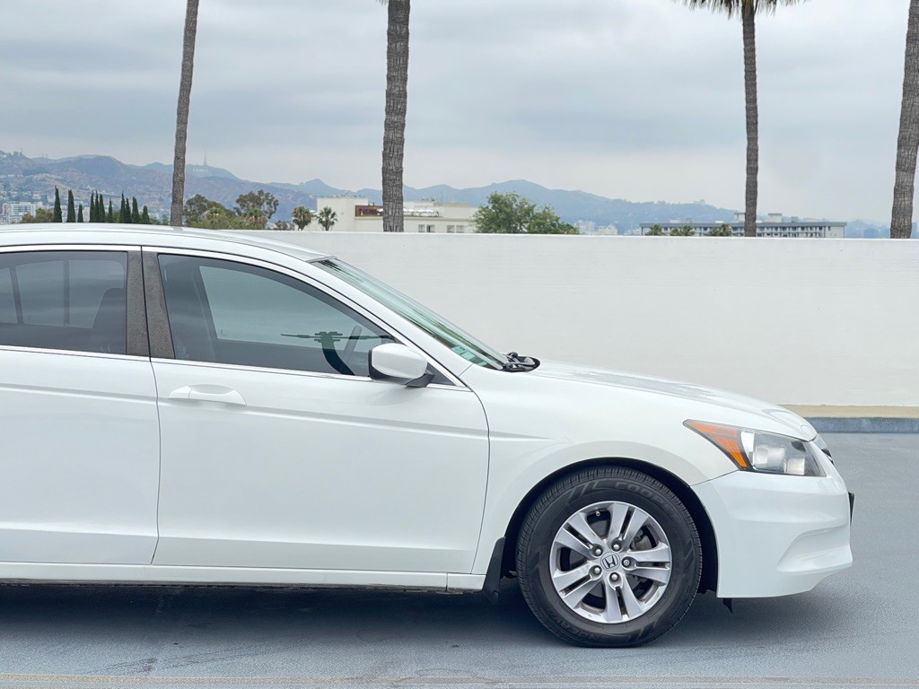 2012 Honda Accord Image 23