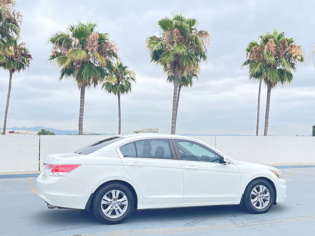 2012 Honda Accord Image 31