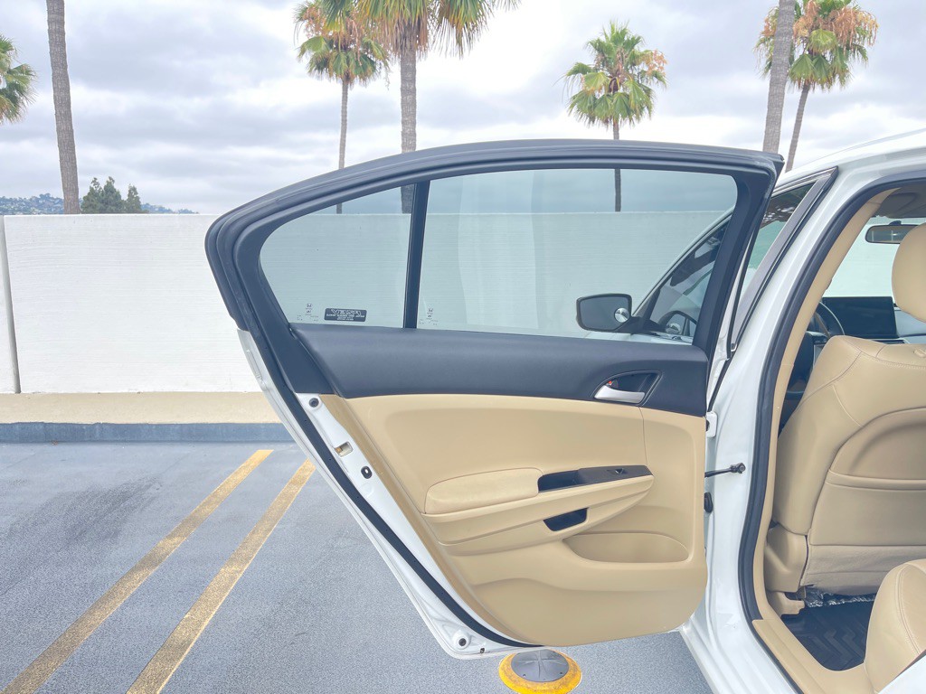 2012 Honda Accord Image 39