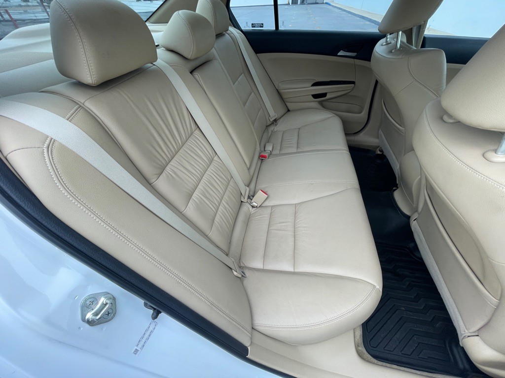 2012 Honda Accord Image 69