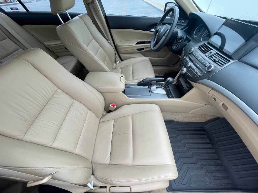 2012 Honda Accord Image 77