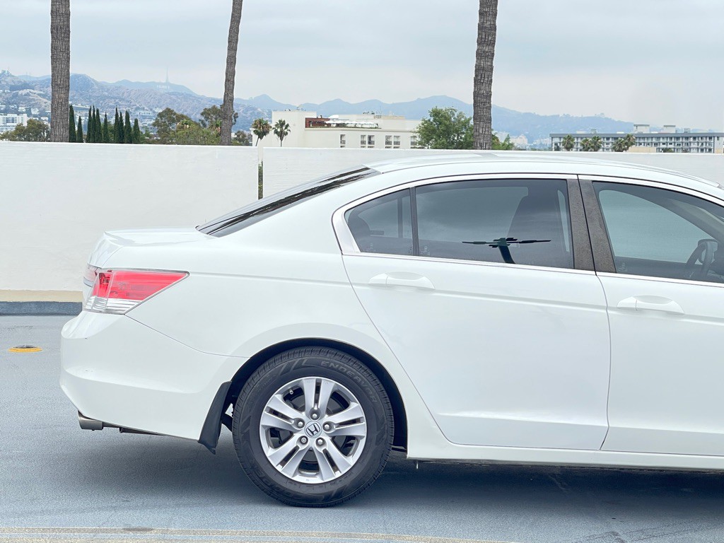 2012 Honda Accord Image 105