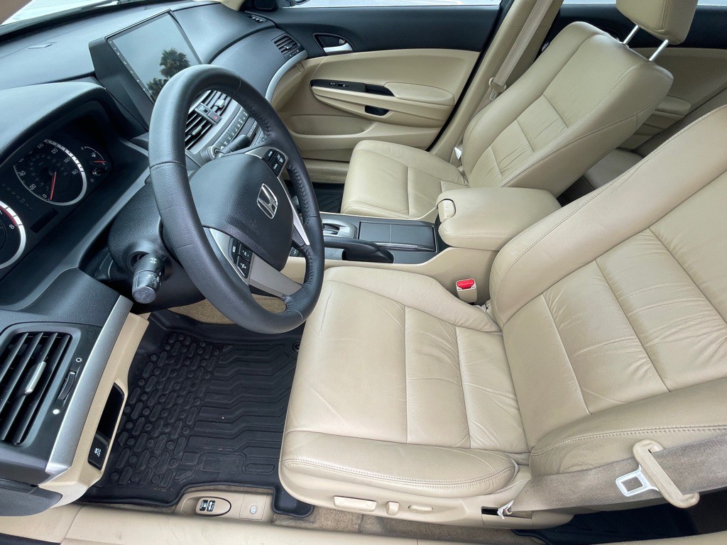 2012 Honda Accord Image 136