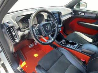 Image for 2019 Volvo XC40 T5 R-DESIGN ID: 6700582