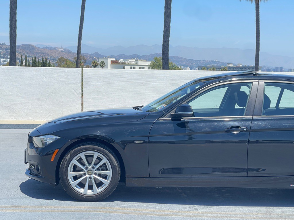 2016 BMW 3 Series Image 7
