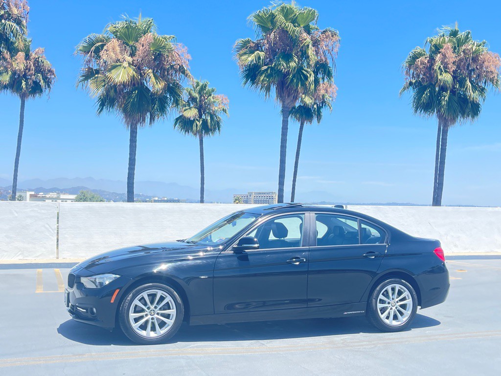 2016 BMW 3 Series Image 14