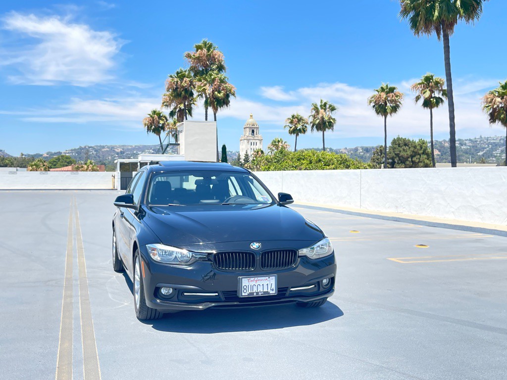 2016 BMW 3 Series Image 26