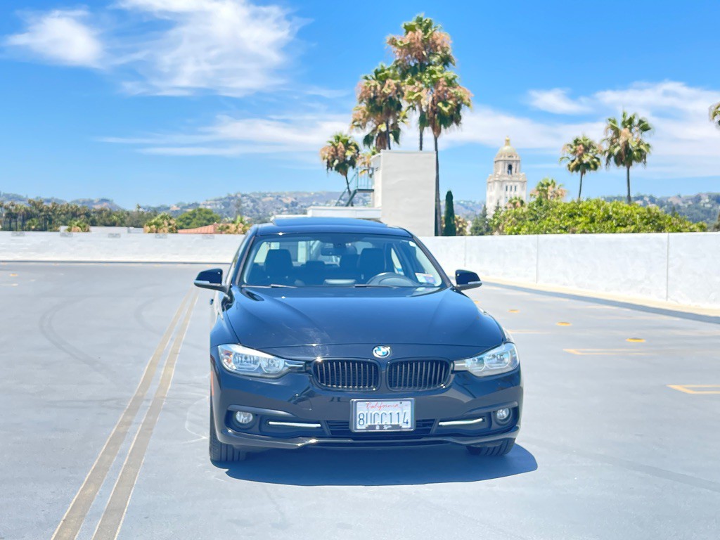 2016 BMW 3 Series Image 28