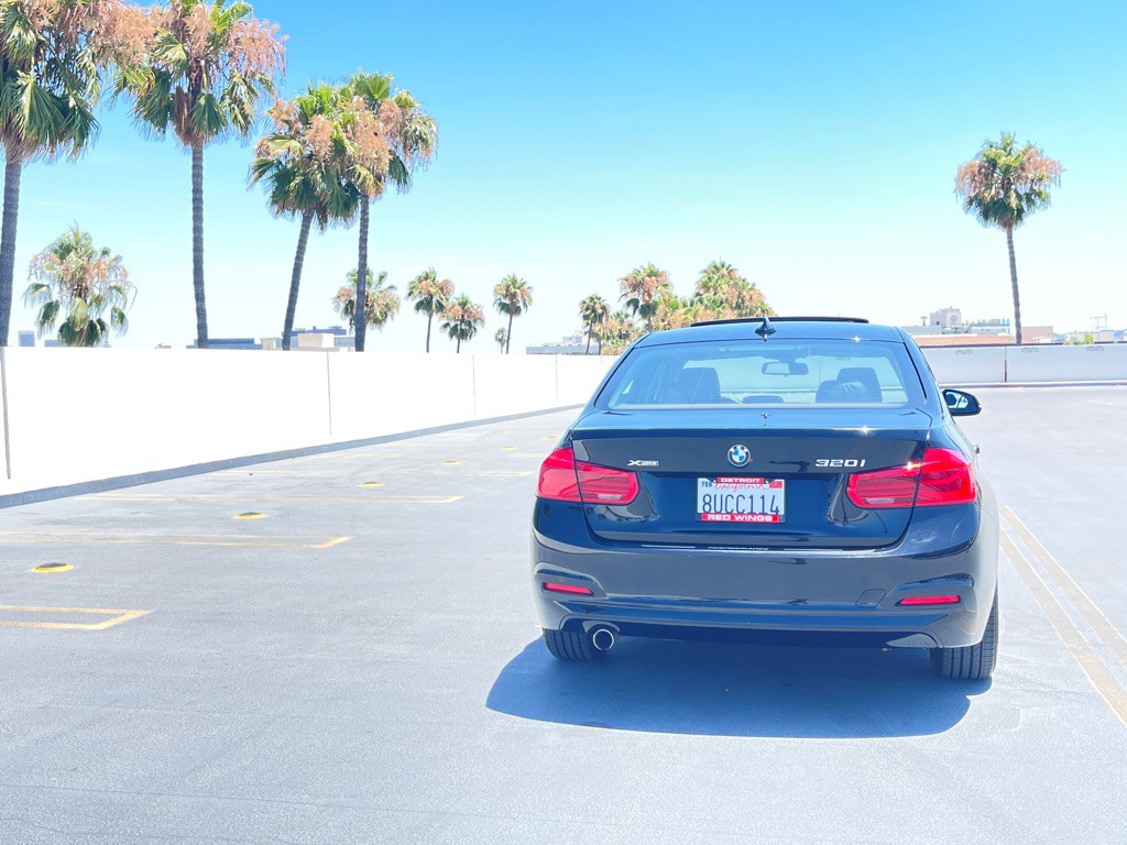 2016 BMW 3 Series Image 36