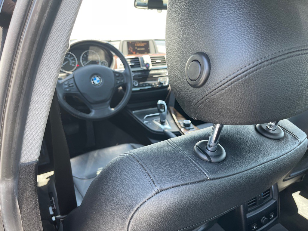 2016 BMW 3 Series Image 65