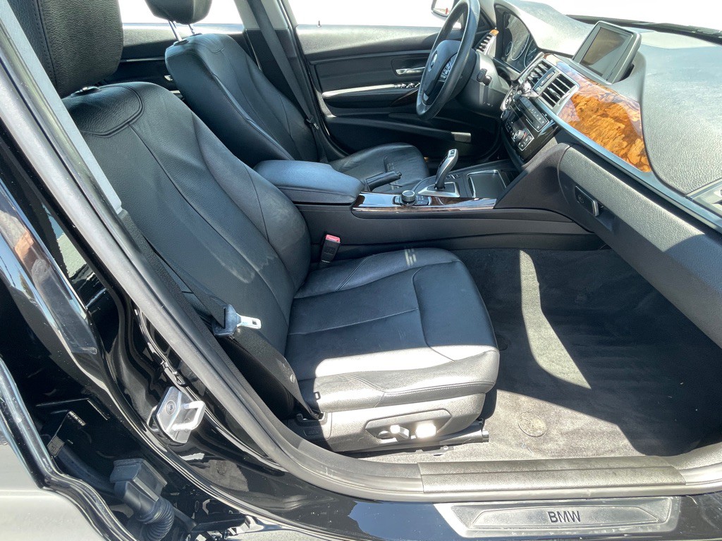 2016 BMW 3 Series Image 75