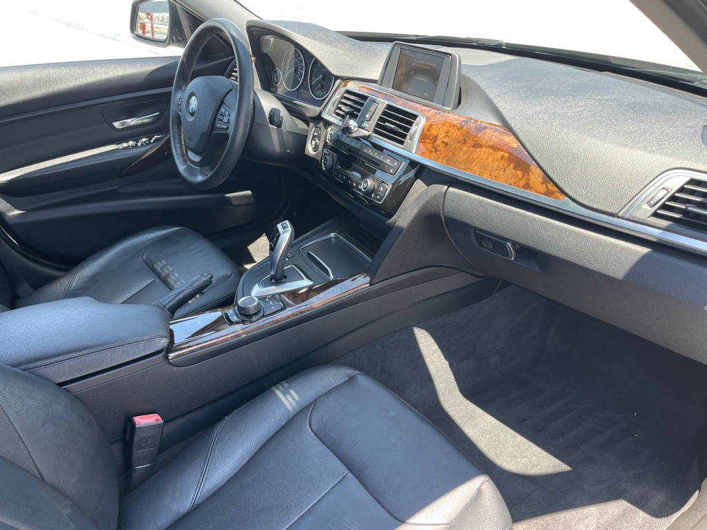 2016 BMW 3 Series Image 77
