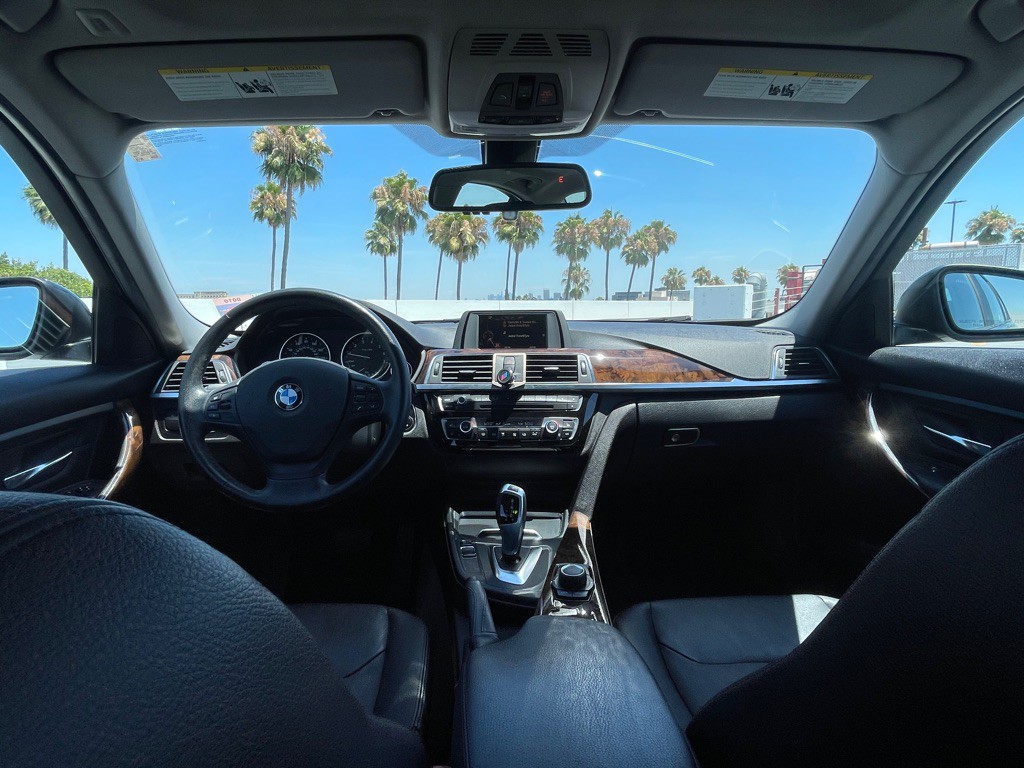 2016 BMW 3 Series Image 87