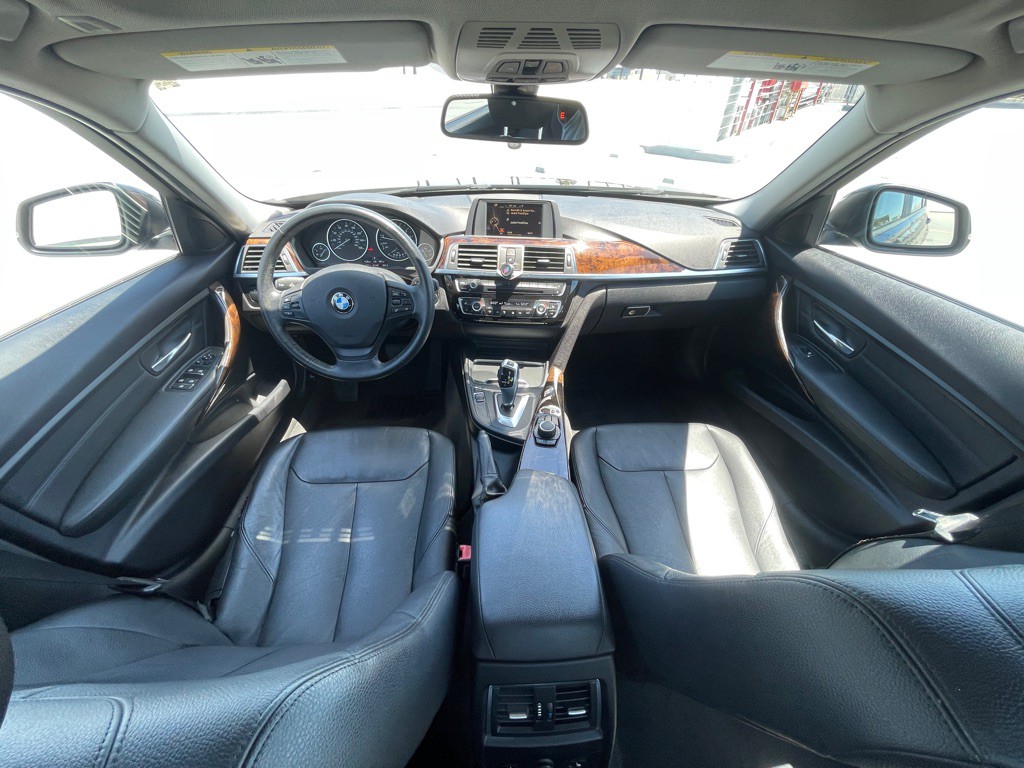 2016 BMW 3 Series Image 89