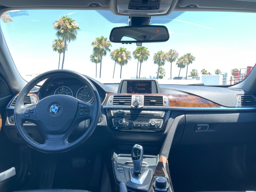 2016 BMW 3 Series Image 92