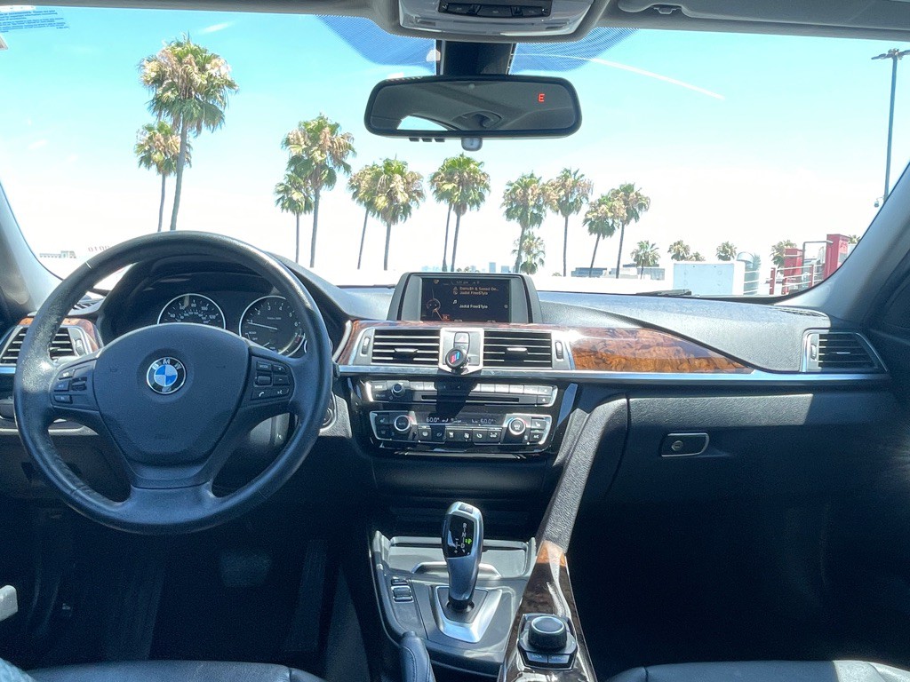 2016 BMW 3 Series Image 93