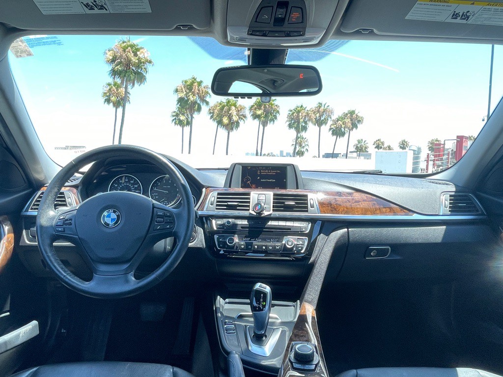 2016 BMW 3 Series Image 95