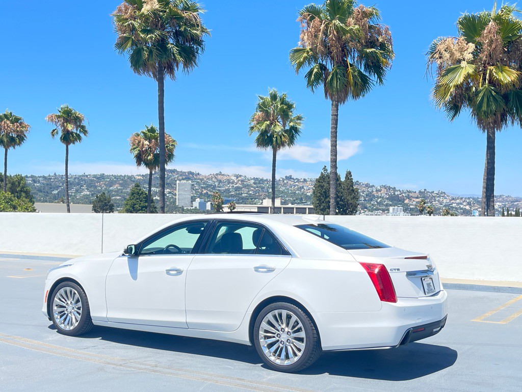 2017 Cadillac CTS Image 12