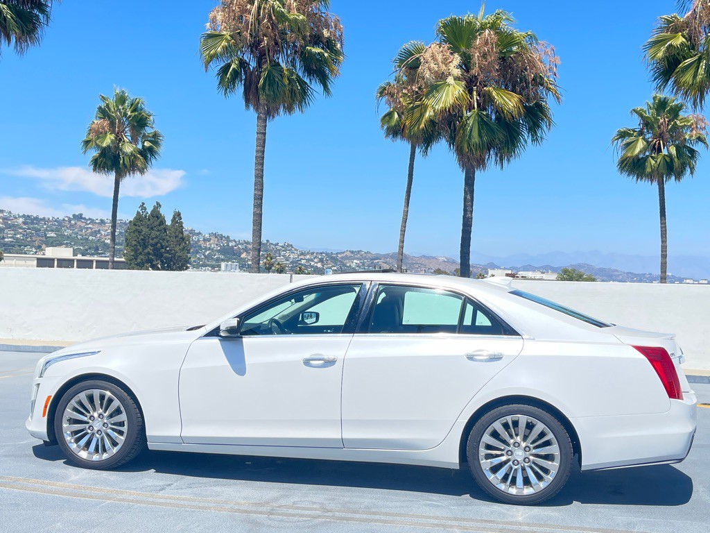 2017 Cadillac CTS Image 14
