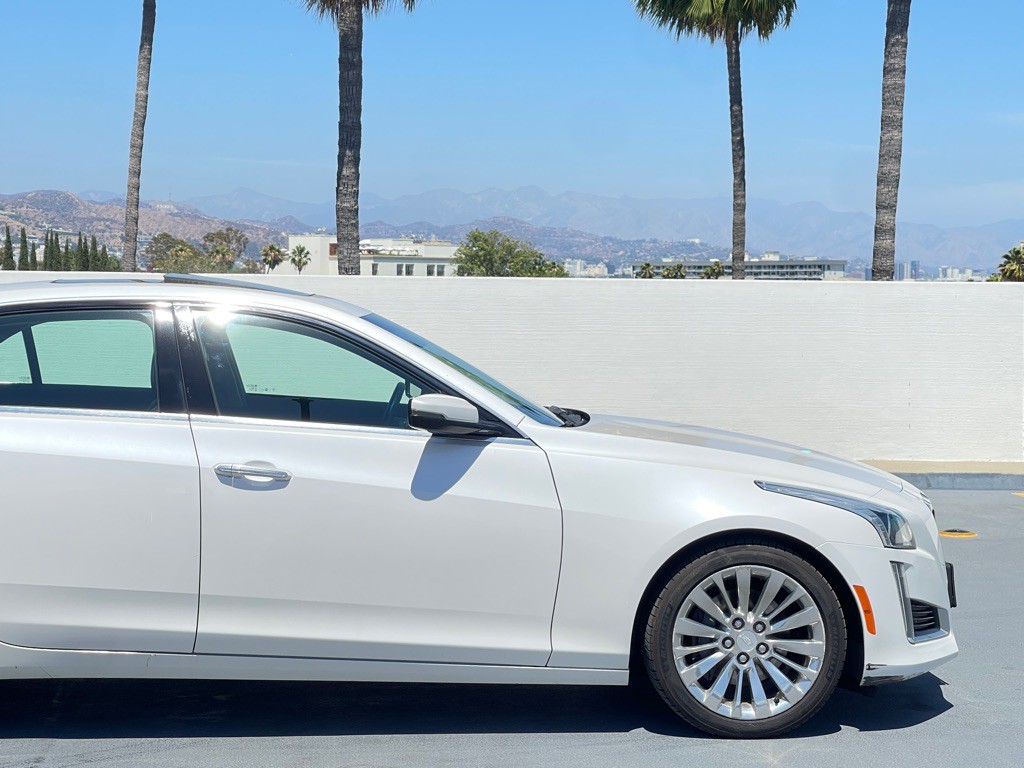 2017 Cadillac CTS Image 25