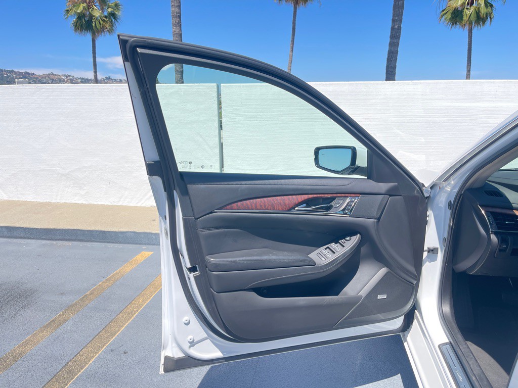 2017 Cadillac CTS Image 45