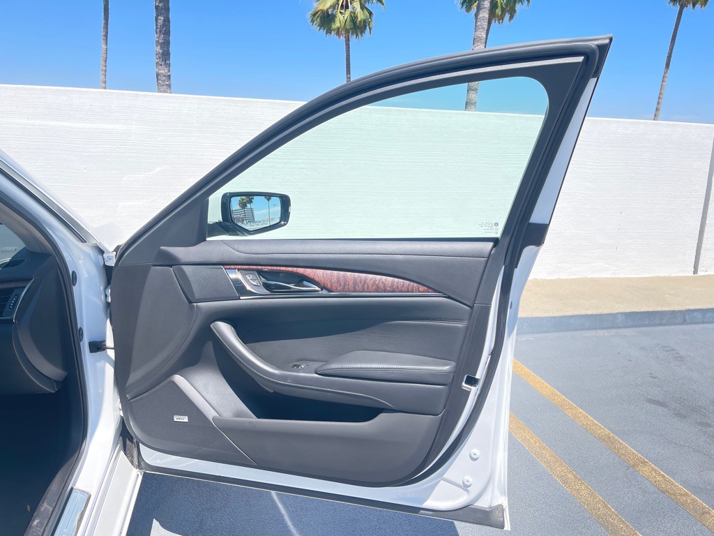 2017 Cadillac CTS Image 48