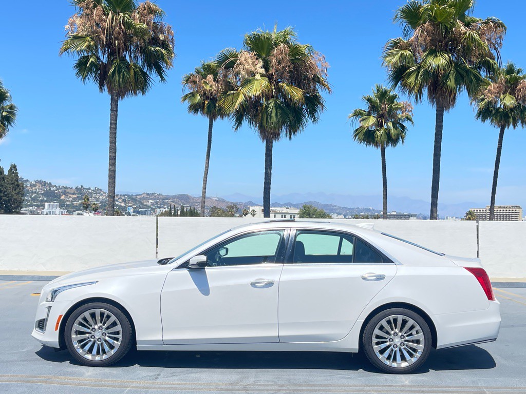 2017 Cadillac CTS Image 1